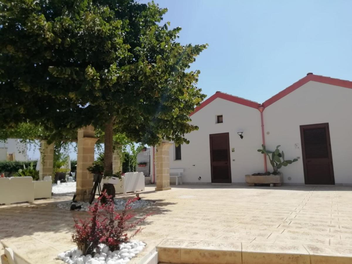 Il Giardino Del Tiglio Bed & Breakfast Uggiano La Chiesa Eksteriør bilde