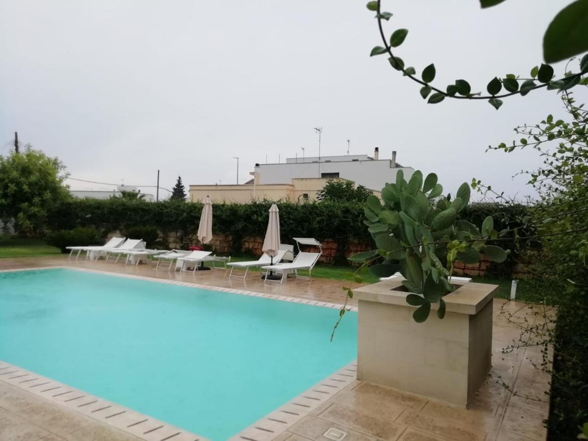 Il Giardino Del Tiglio Bed & Breakfast Uggiano La Chiesa Eksteriør bilde