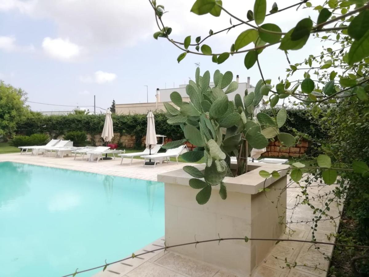 Il Giardino Del Tiglio Bed & Breakfast Uggiano La Chiesa Eksteriør bilde