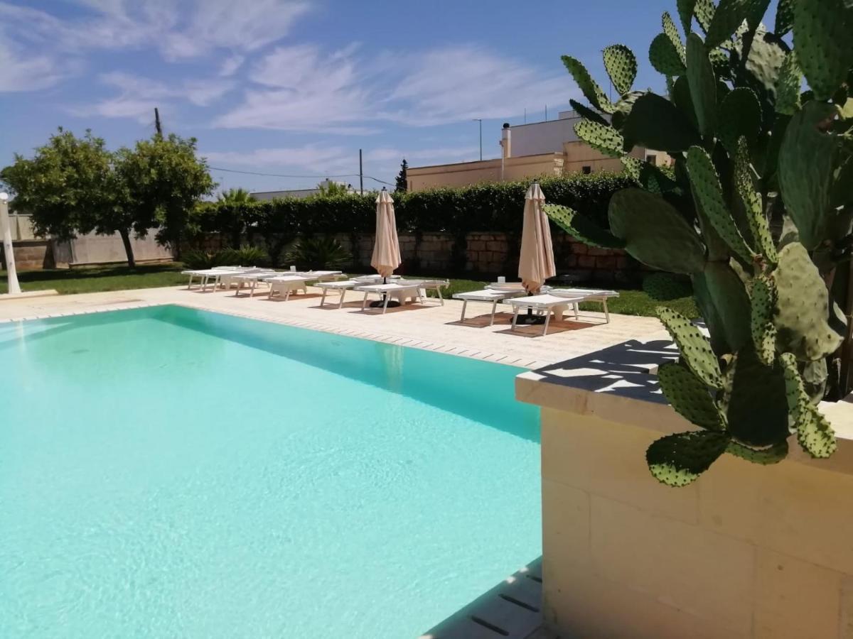 Il Giardino Del Tiglio Bed & Breakfast Uggiano La Chiesa Eksteriør bilde