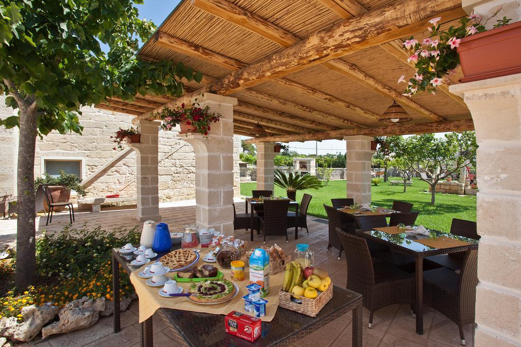 Il Giardino Del Tiglio Bed & Breakfast Uggiano La Chiesa Eksteriør bilde