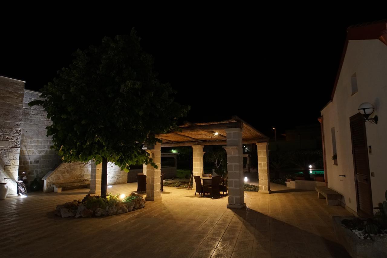 Il Giardino Del Tiglio Bed & Breakfast Uggiano La Chiesa Eksteriør bilde