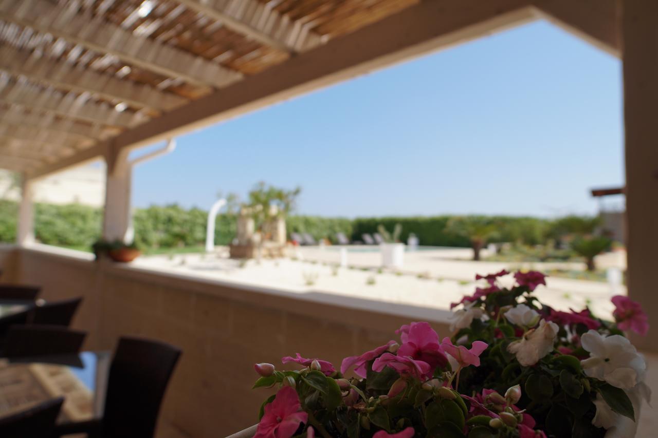 Il Giardino Del Tiglio Bed & Breakfast Uggiano La Chiesa Eksteriør bilde